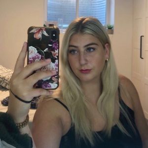 Meet your Posher, Isabella